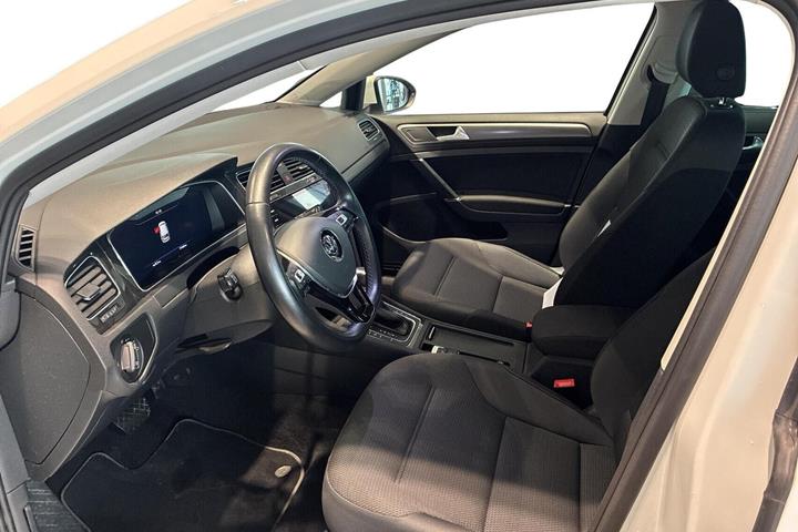 Hvid VW e-Golf VII fra 2019