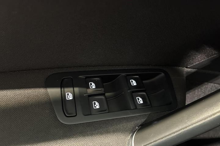 Hvid VW e-Golf VII fra 2019