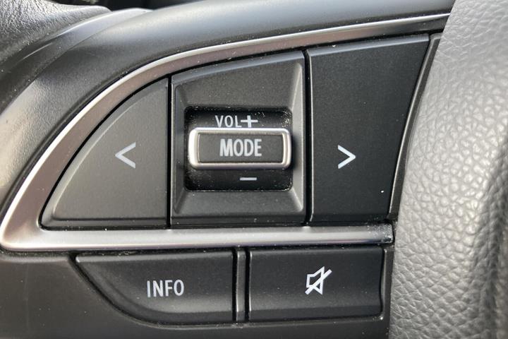 Blå Suzuki Swift fra 2020