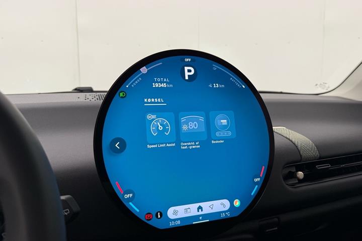 Sølv Mini Cooper fra 2024