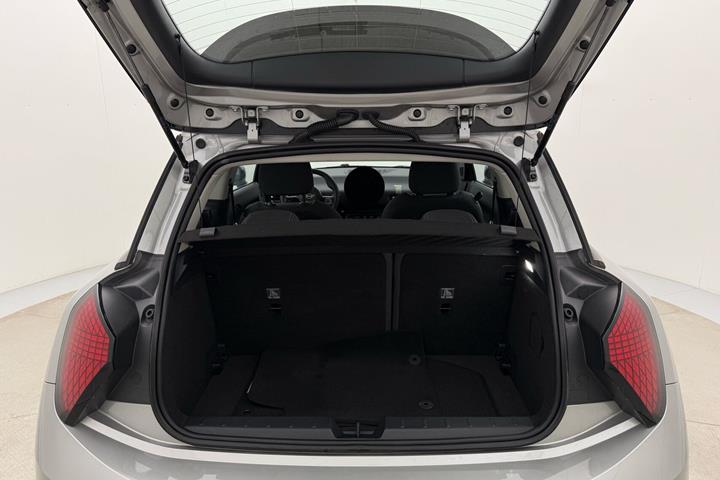 Sølv Mini Cooper fra 2024