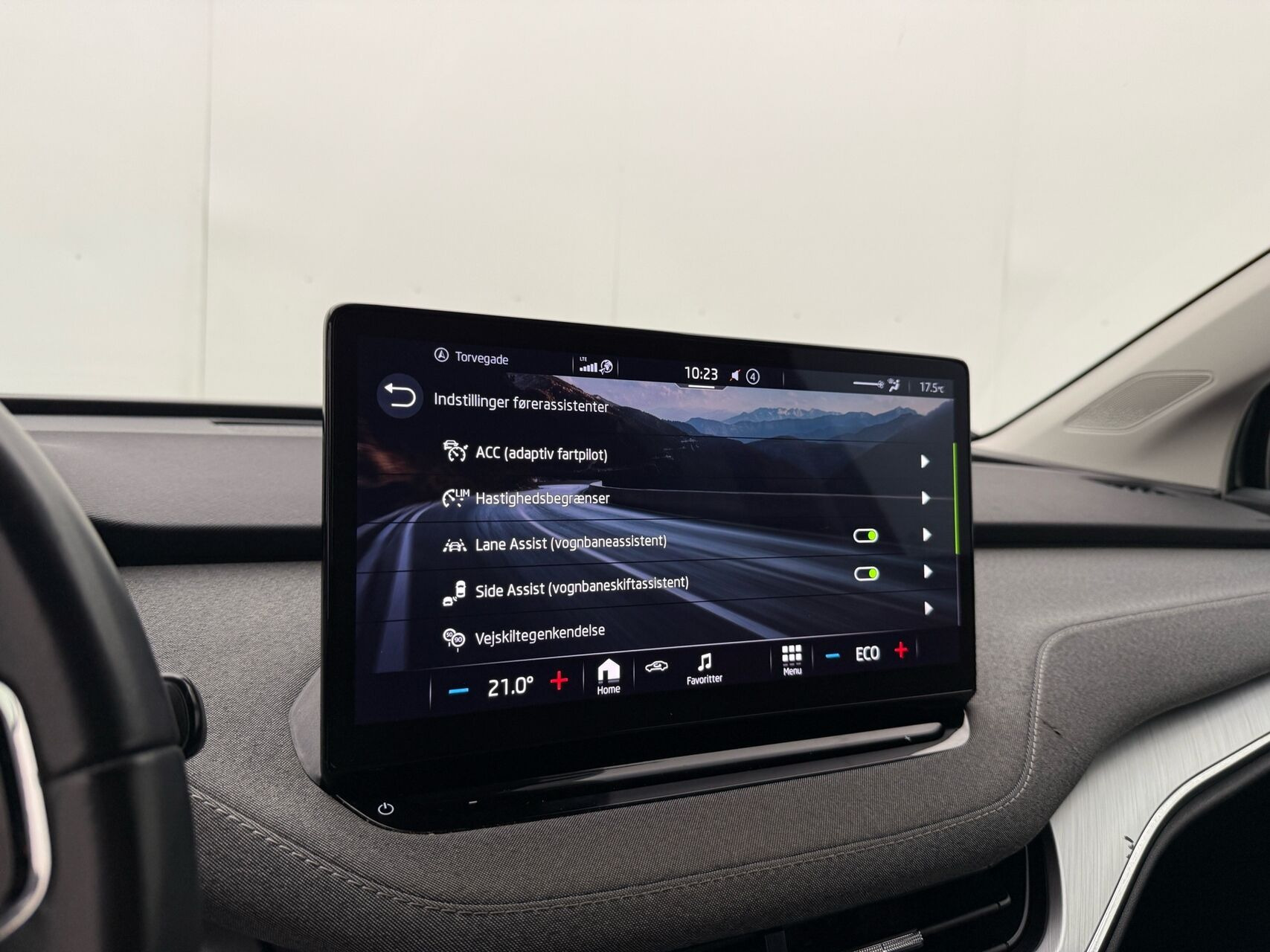 Sort Skoda Enyaq fra 2022