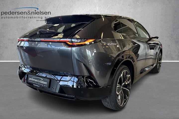 Grå Mazda CX-6e fra 2026