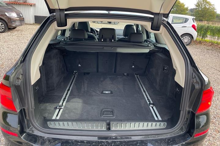 Sort BMW 520d fra 2018