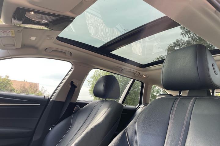 Sort BMW 520d fra 2018