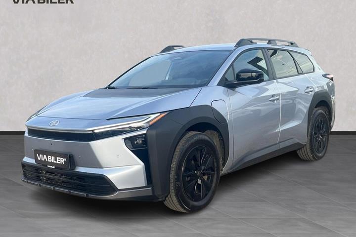 Sølv Toyota bZ4X Touring fra 2026