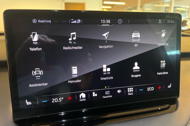 Hvid Skoda Enyaq fra 2023