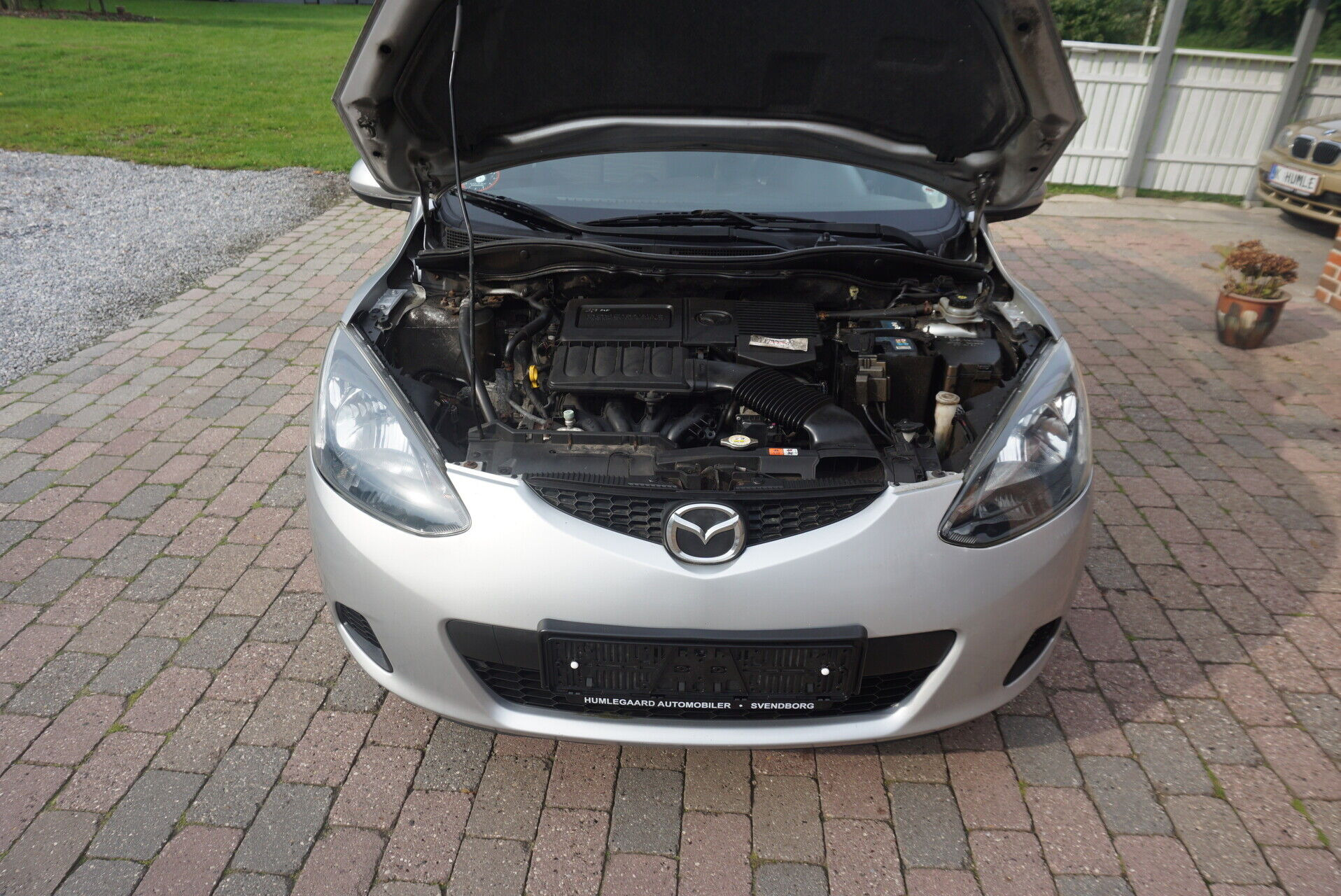 Sølv Mazda 2 fra 2009