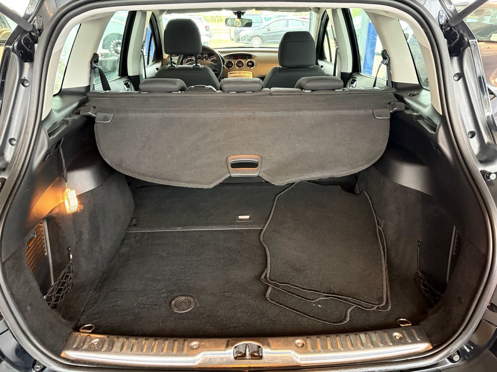 undefined Peugeot 308 fra 2009