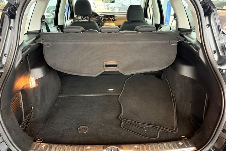 undefined Peugeot 308 fra 2009