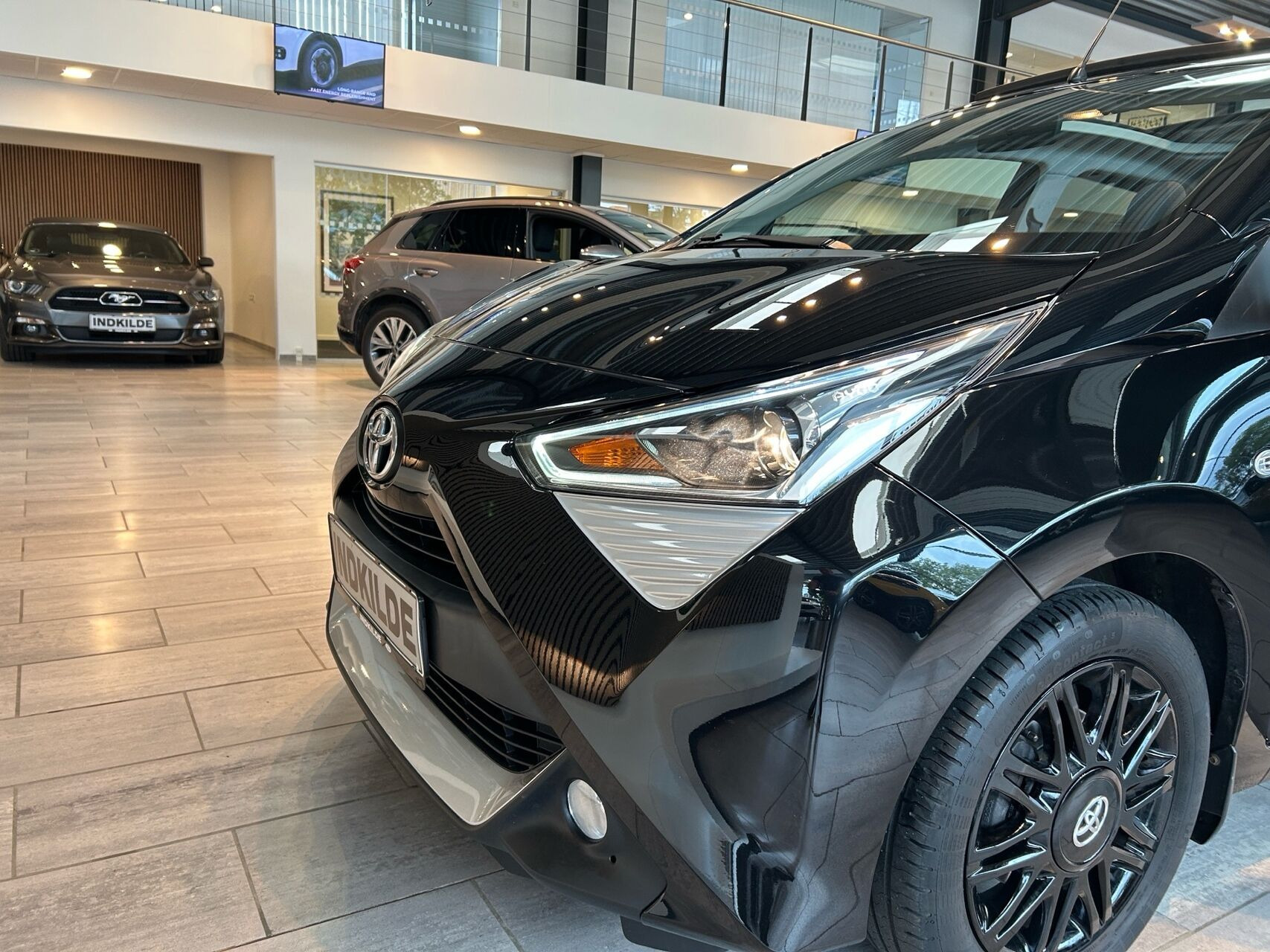 Sort Toyota Aygo fra 2021