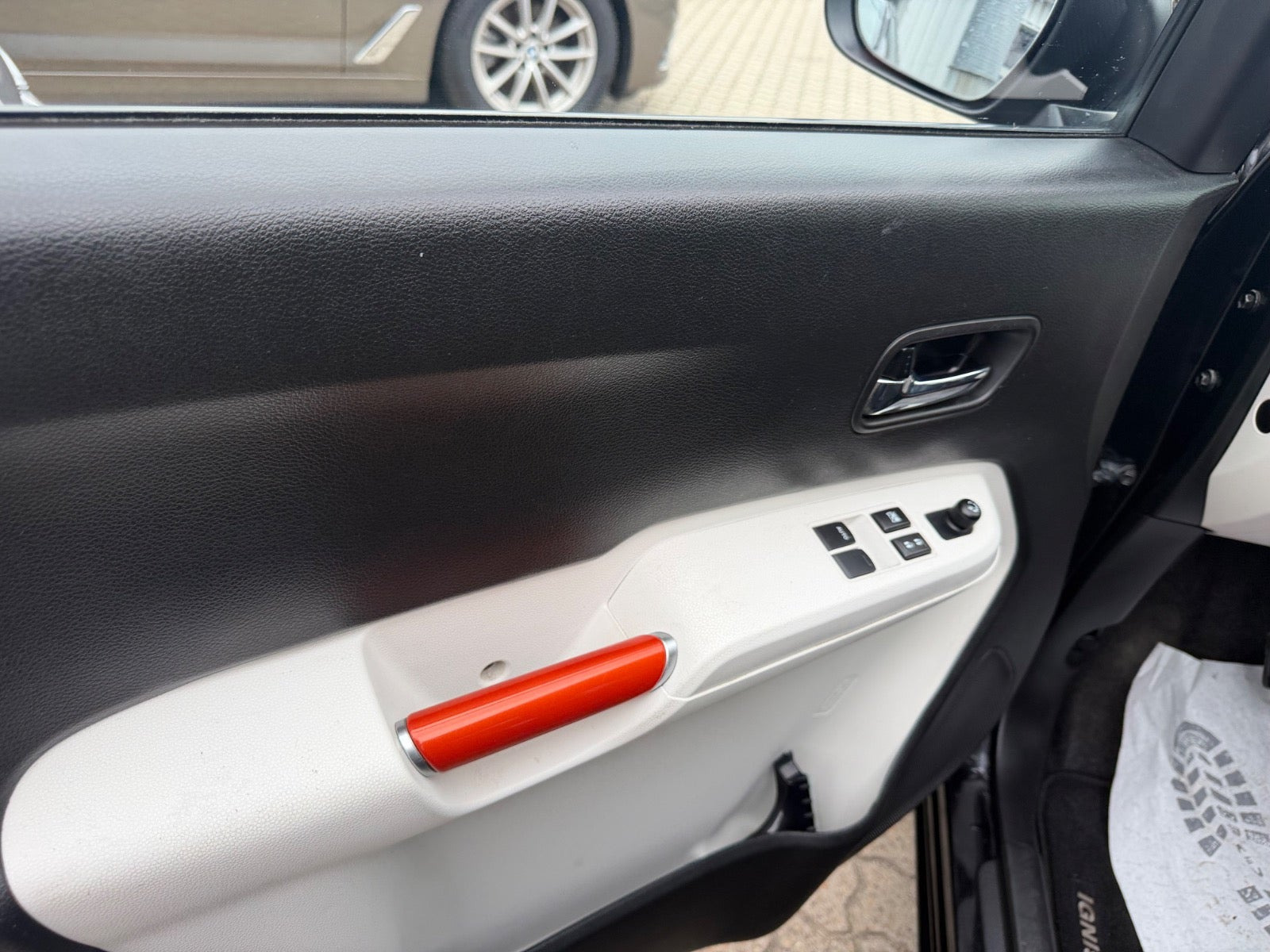 Sort Suzuki Ignis fra 2017