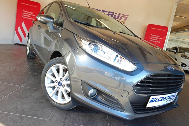 Grå Ford Fiesta fra 2016