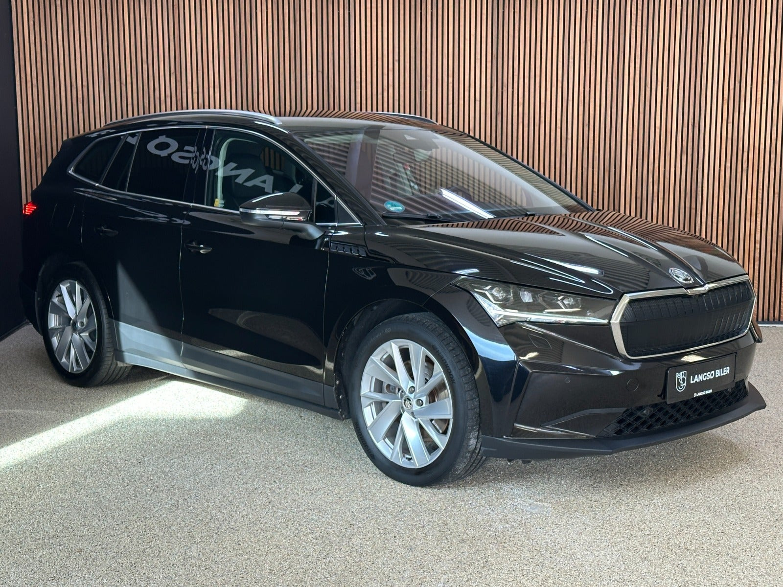 Sort Skoda Enyaq fra 2021