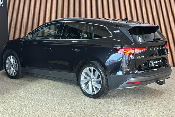 Sort Skoda Enyaq fra 2021