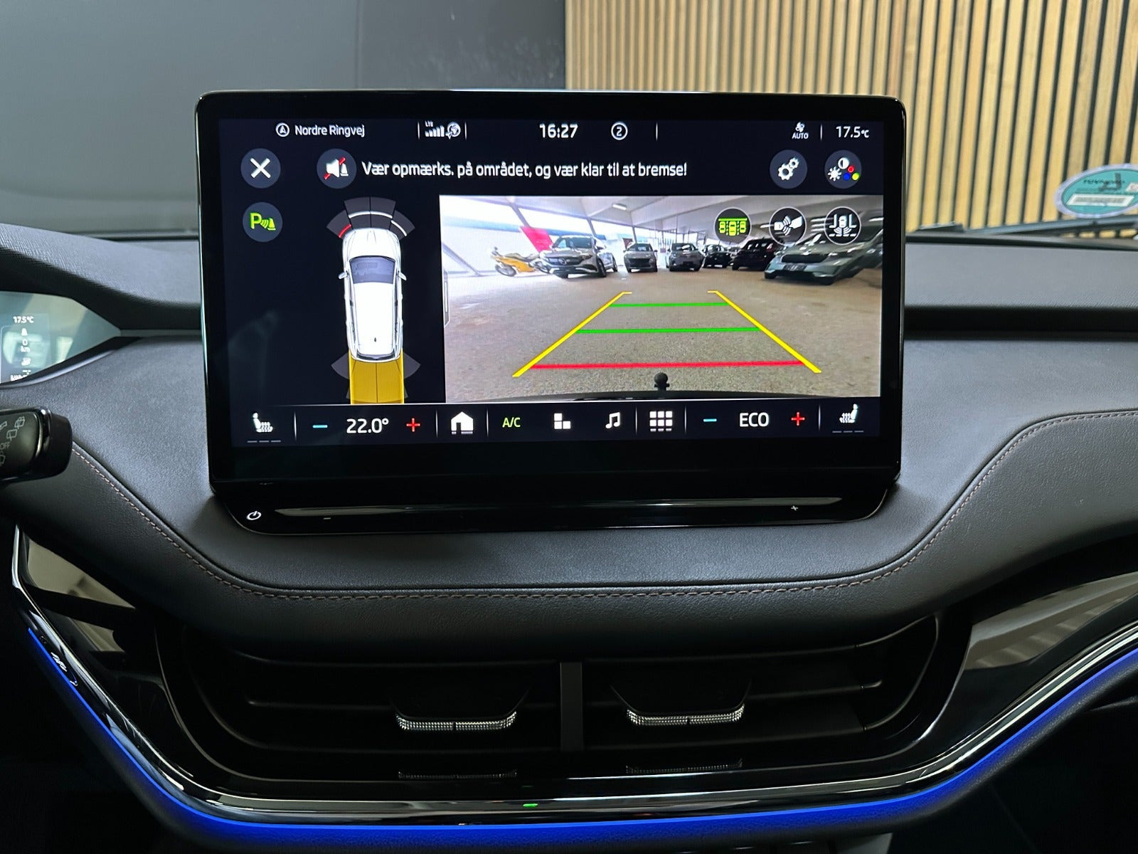 Sort Skoda Enyaq fra 2021