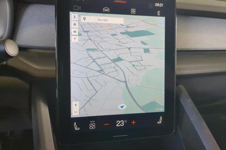 Grå Polestar 2 fra 2023