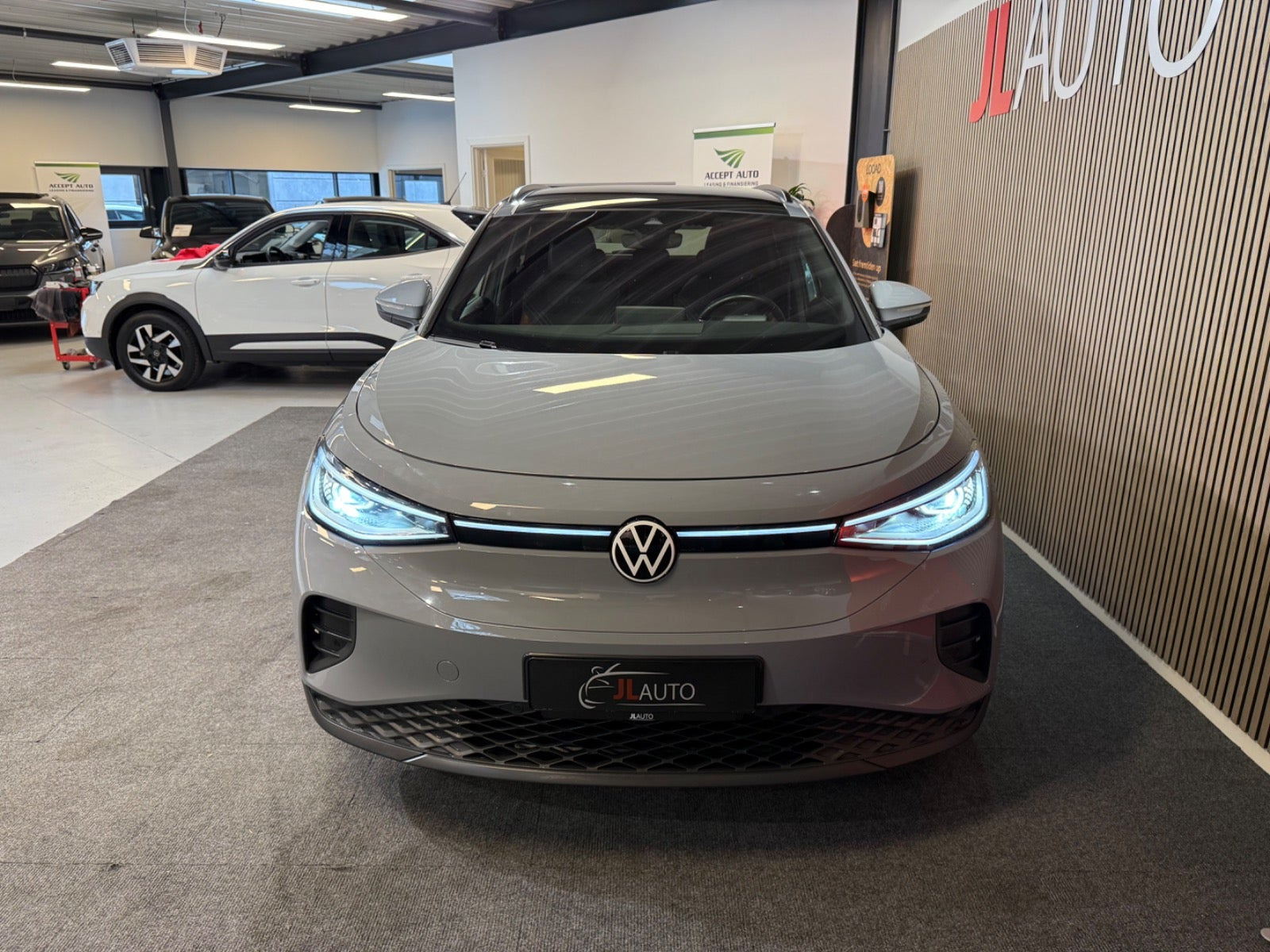 Grå VW ID.4 fra 2022