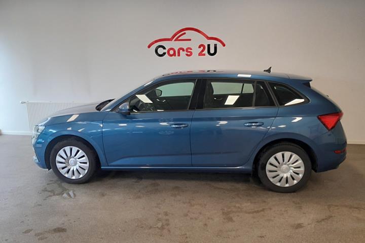 Blå Skoda Scala fra 2022