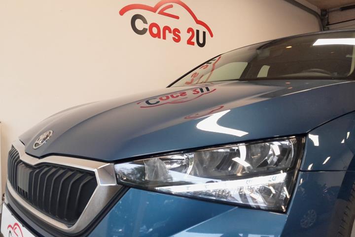 Blå Skoda Scala fra 2022