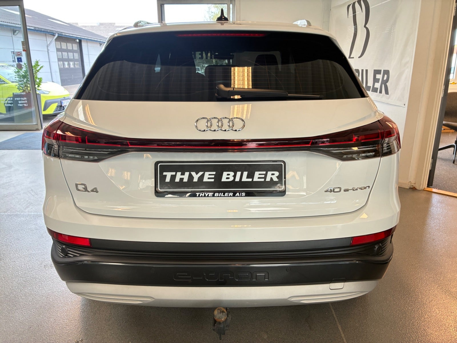 Hvid Audi Q4 e-tron fra 2023