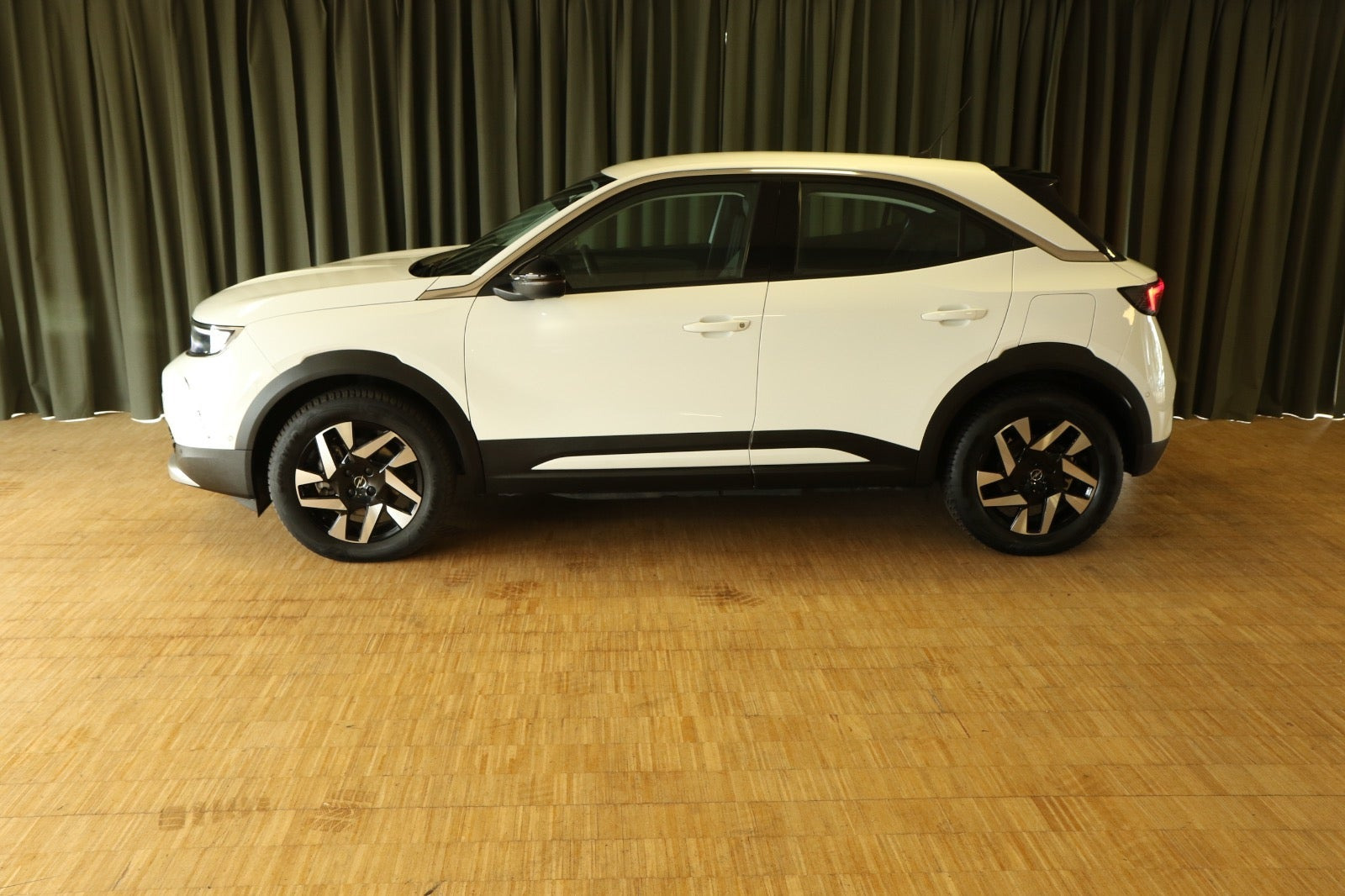 Grøn Opel Mokka-e fra 2022
