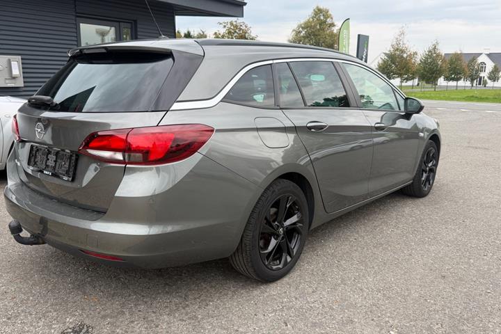 undefined Opel Astra fra 2019