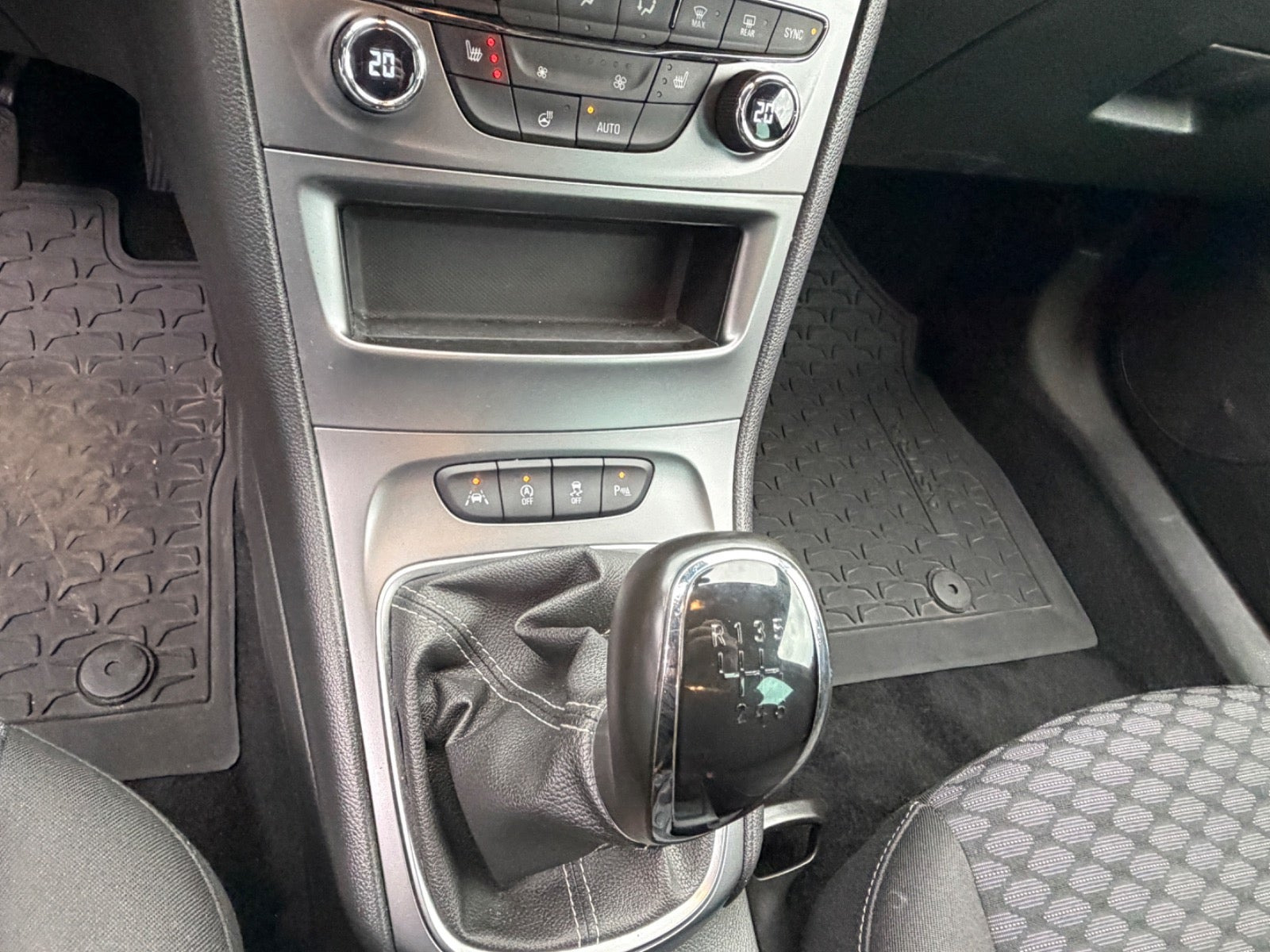 undefined Opel Astra fra 2019