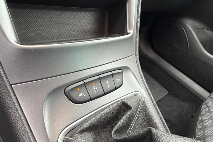 undefined Opel Astra fra 2019