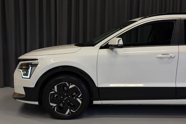 Hvid Kia Niro fra 2023