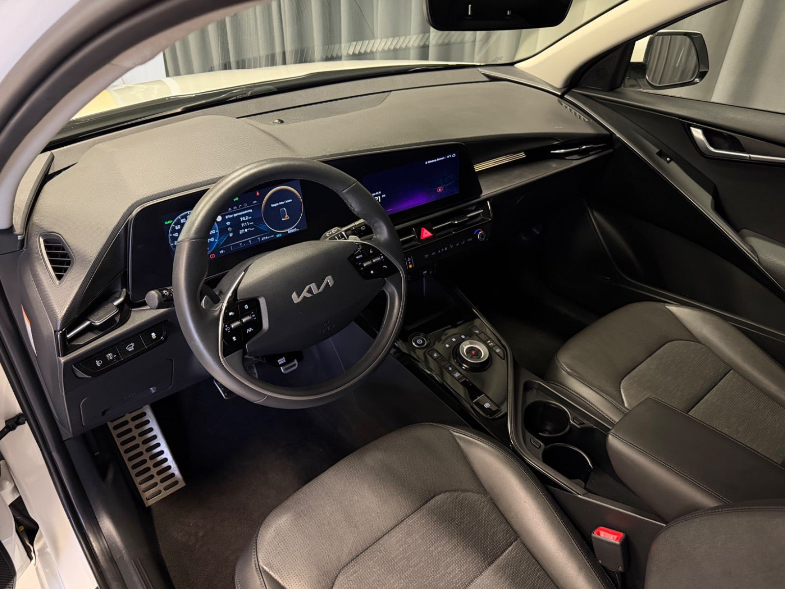 Hvid Kia Niro fra 2023