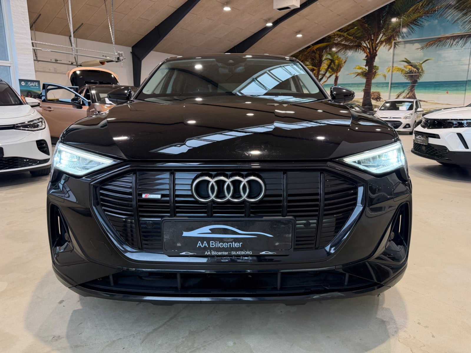 Sort Audi e-tron fra 2021