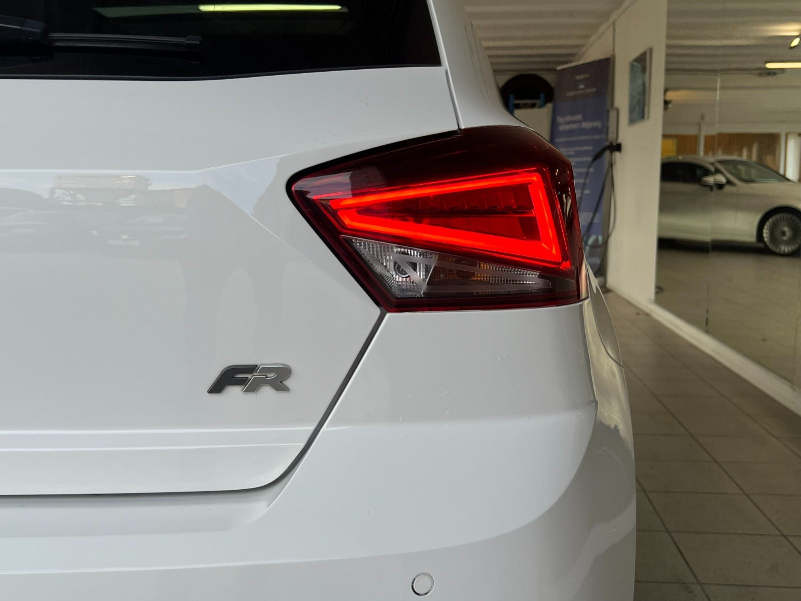 Hvid Seat Ibiza fra 2022
