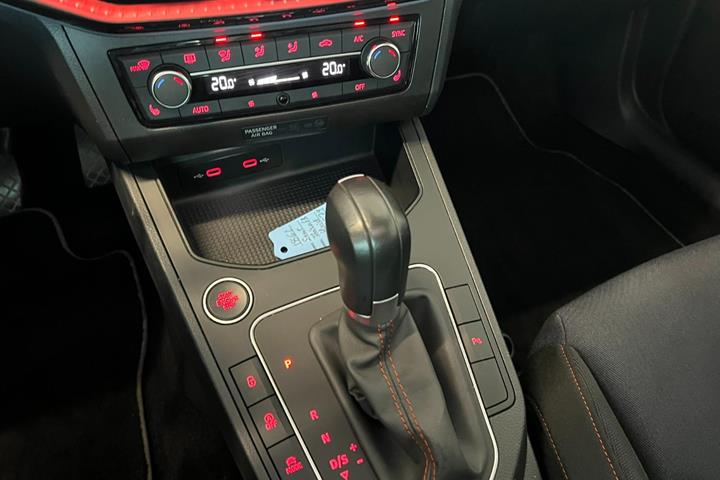 Hvid Seat Ibiza fra 2022