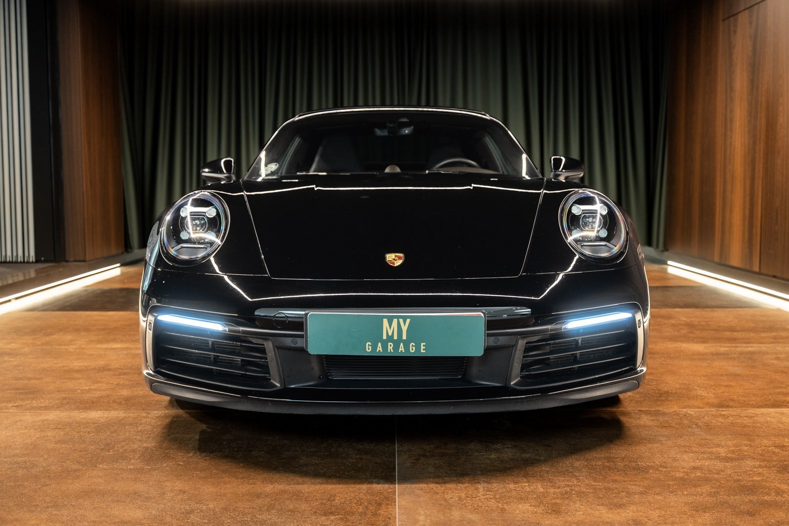 Sort Porsche 911 Carrera S fra 2020