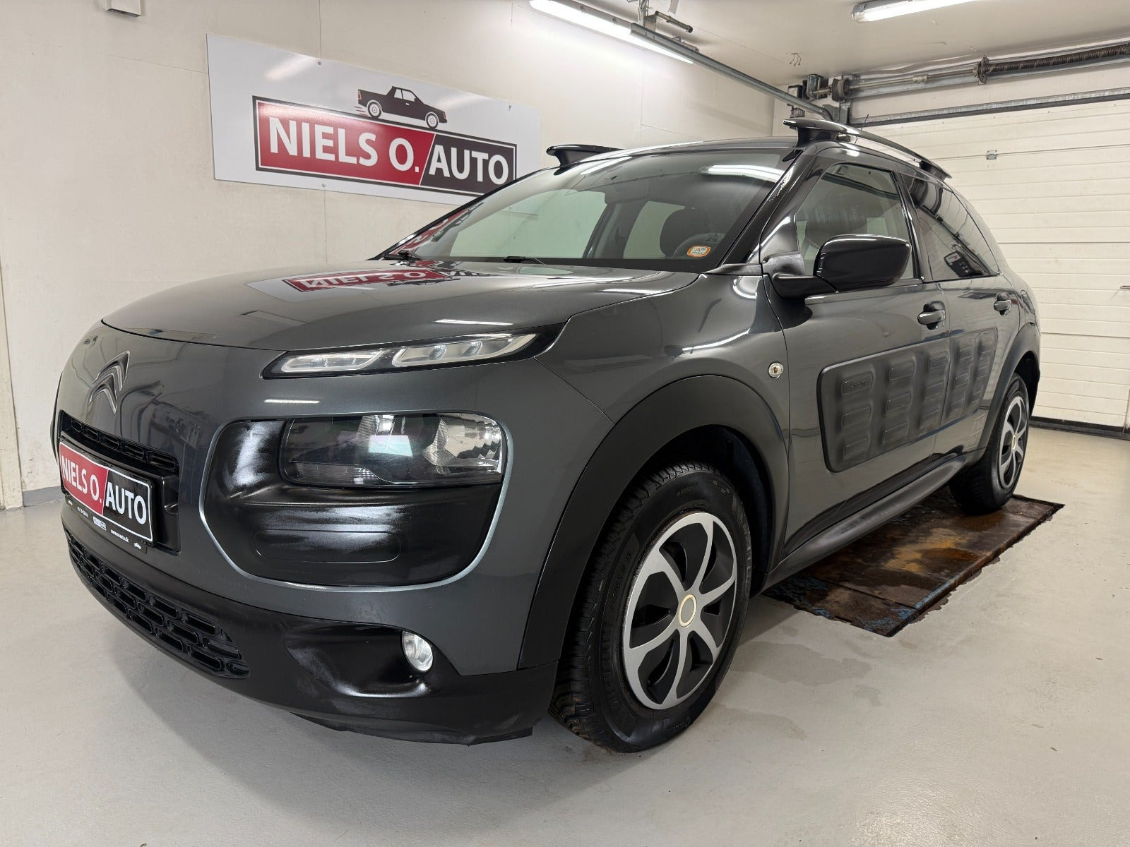 Citroën C4 Cactus 1,6 BlueHDi 100 Feel Van