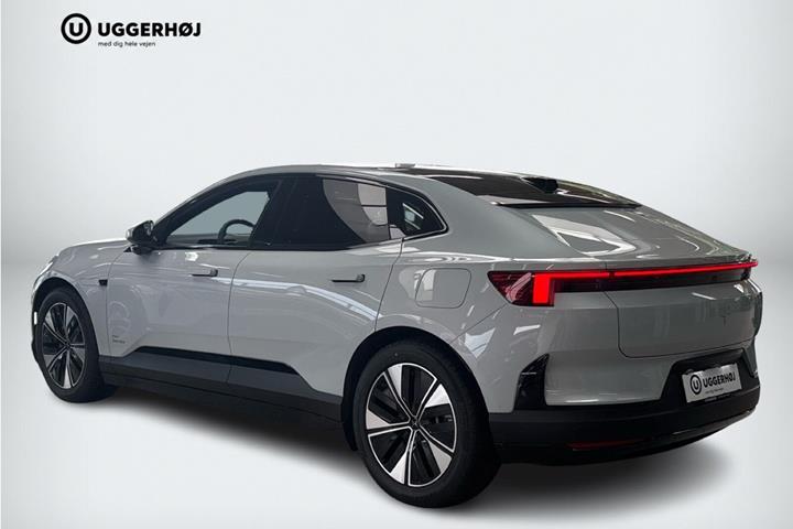 Sølv Polestar 4 fra 2026
