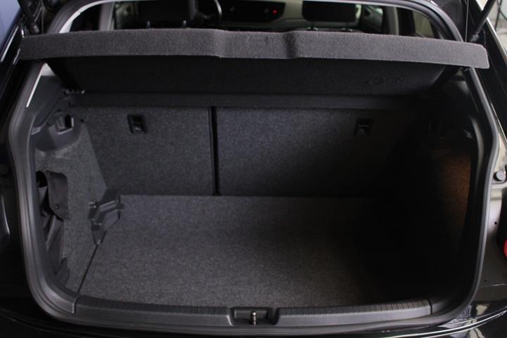 Sort VW Polo fra 2020