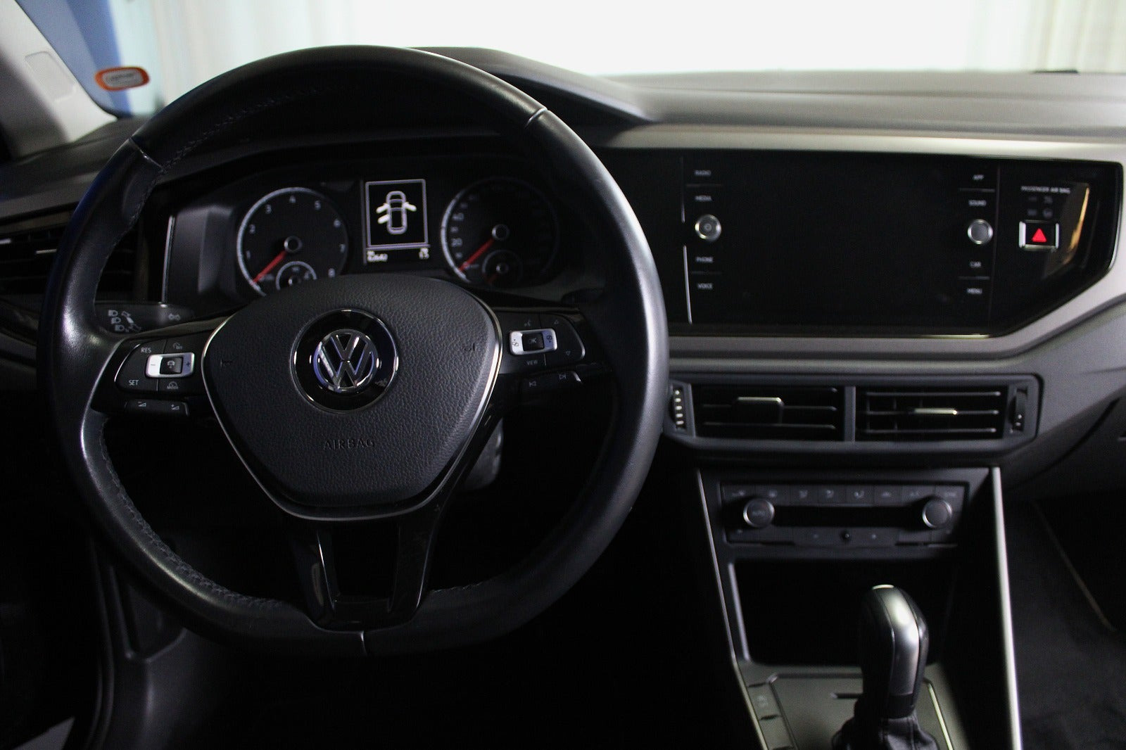Sort VW Polo fra 2020