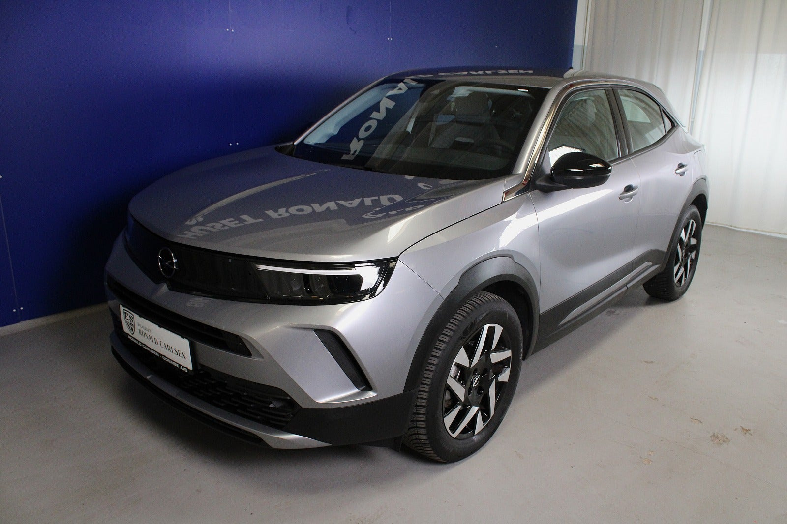 Sølv Opel Mokka-e fra 2024