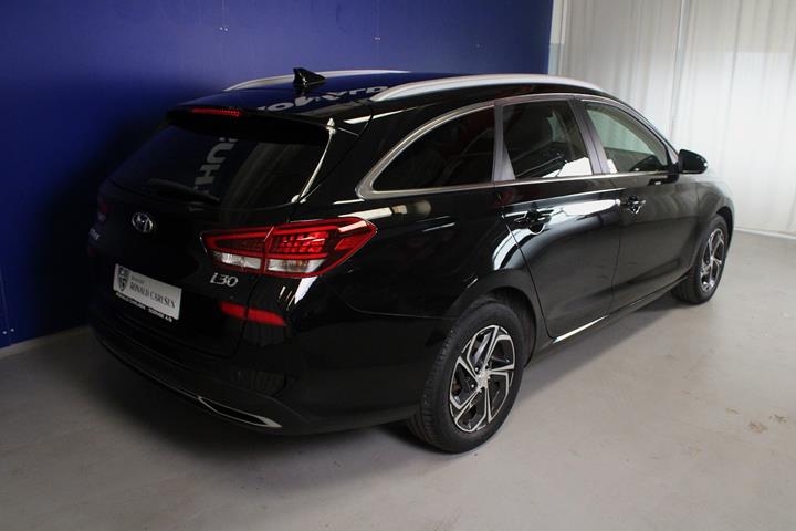 Sort Hyundai i30 fra 2021