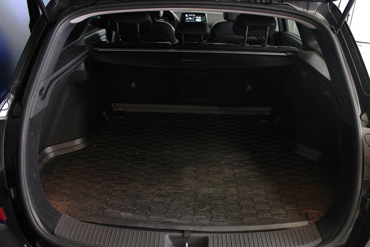 Sort Hyundai i30 fra 2021