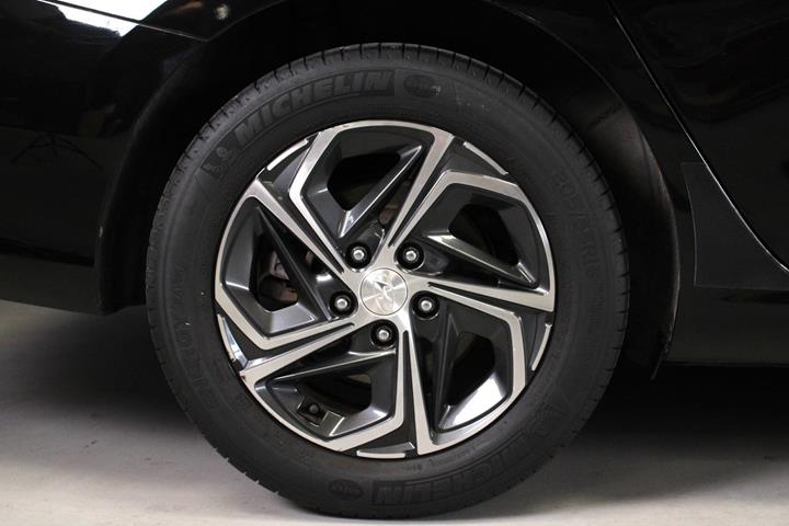 Sort Hyundai i30 fra 2021