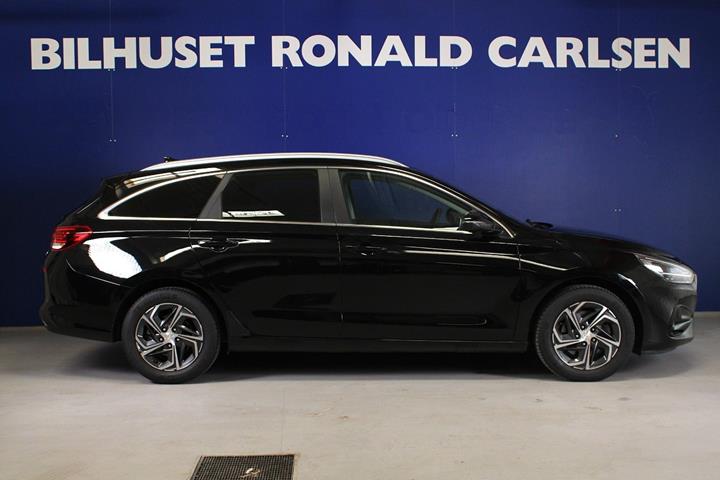 Sort Hyundai i30 fra 2021