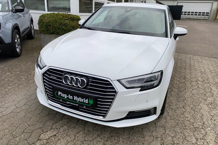 Hvid Audi A3 fra 2020