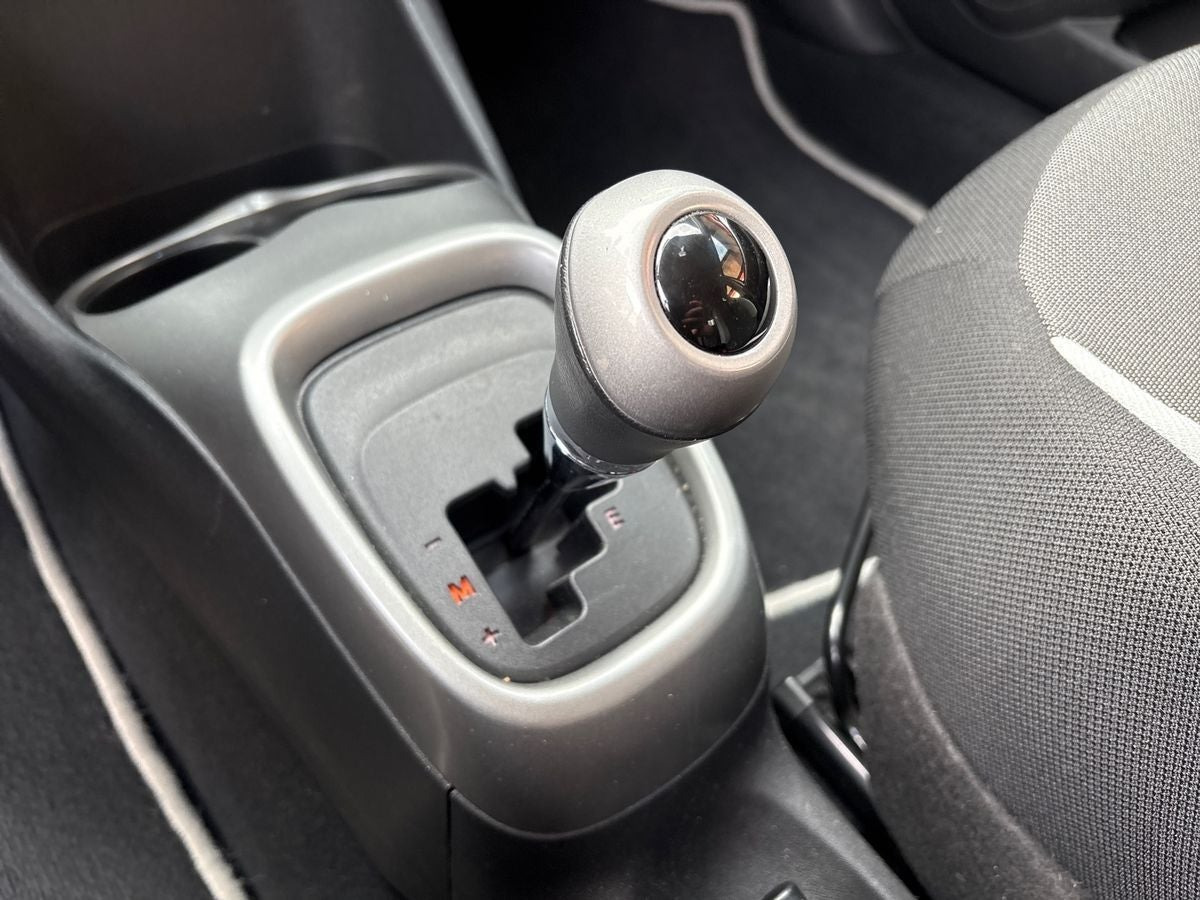 Sølv Toyota Aygo fra 2015