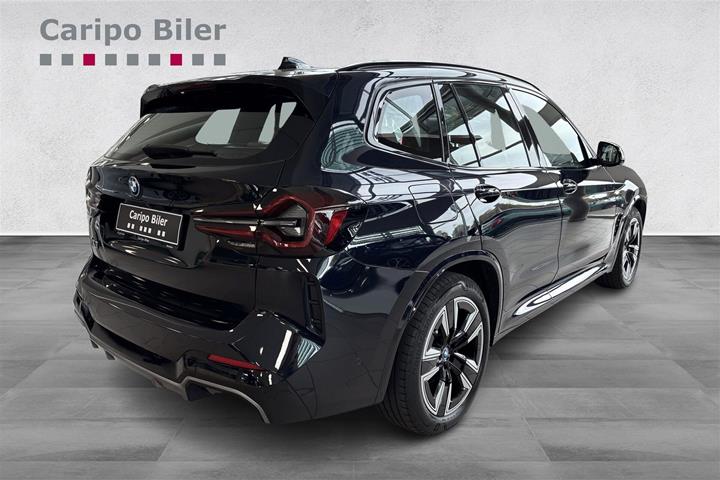 Sort BMW iX3 fra 2023