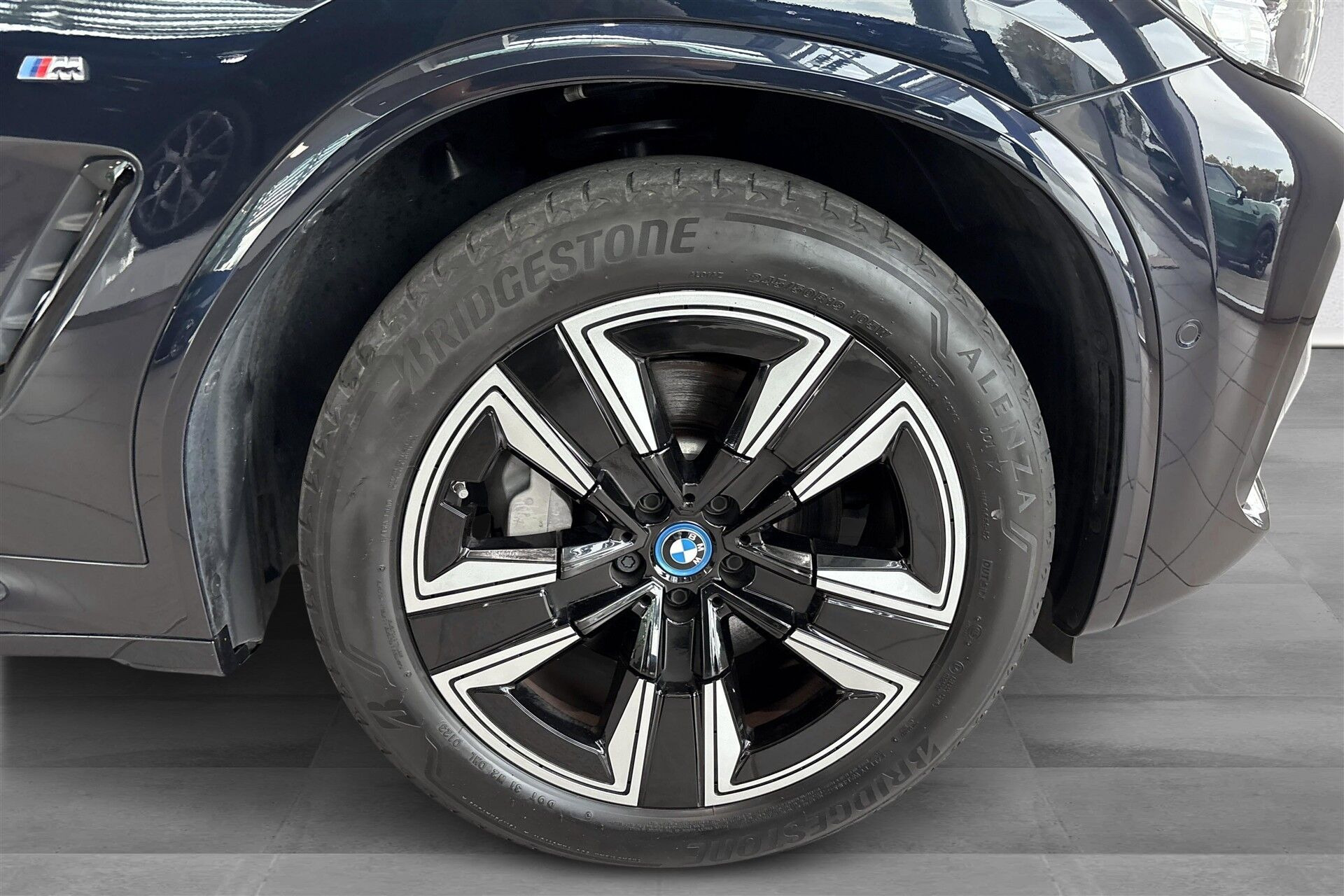 Sort BMW iX3 fra 2023
