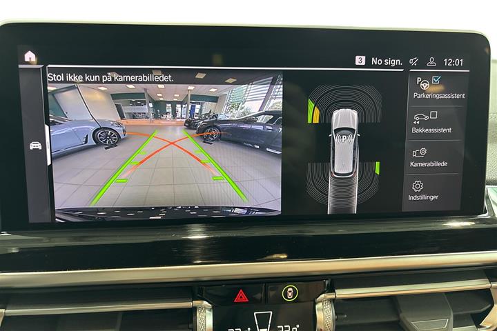 Sort BMW iX3 fra 2023