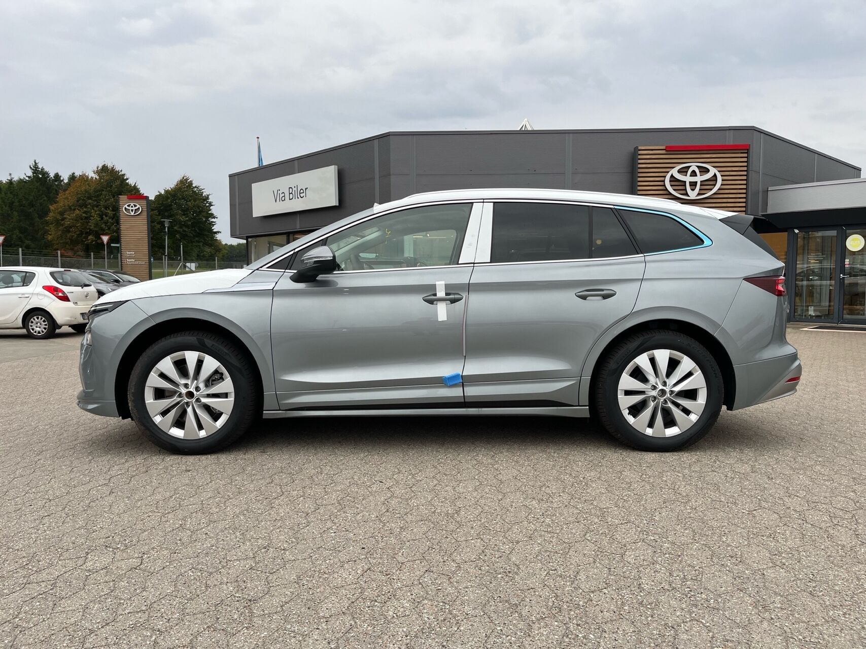Sølv Skoda Enyaq fra 2026